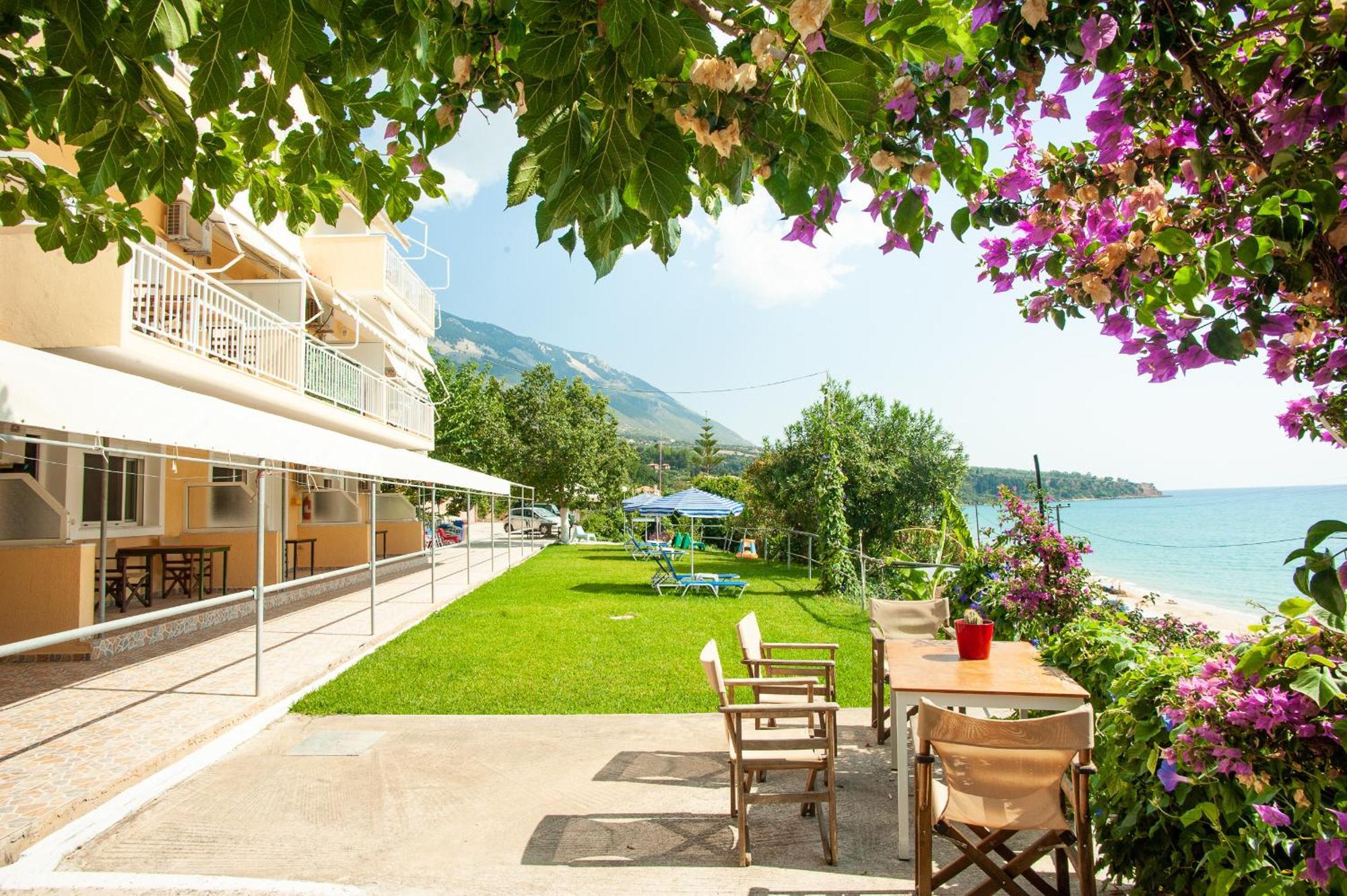 Rosa'S Beach Studios Лурдата Екстериор снимка