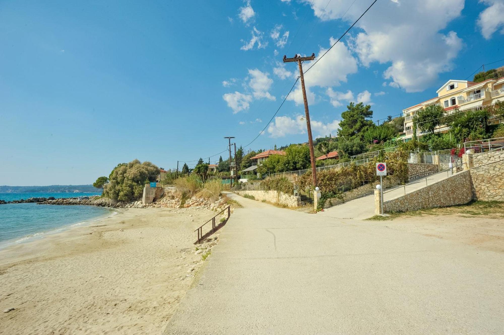 Rosa'S Beach Studios Лурдата Екстериор снимка